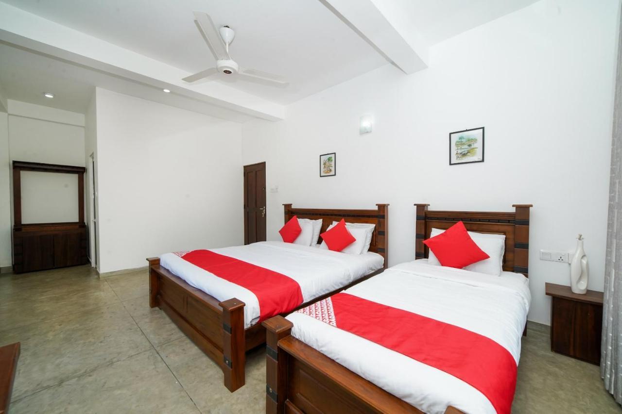 Oyo 555 Villa Dasuni Kandy Exterior foto